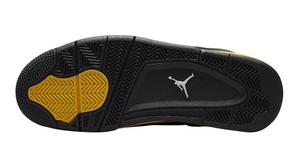 Jordan 4 Retro Thunder (2023) - Image 4